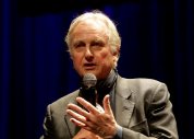 Maior ateu do mundo, Dawkins diz que é um “cristão cultural” e diz amar os hinos